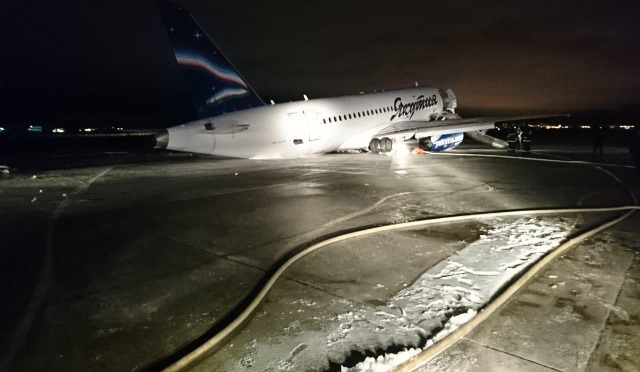 самолет пределы взлетной полосы Якутск