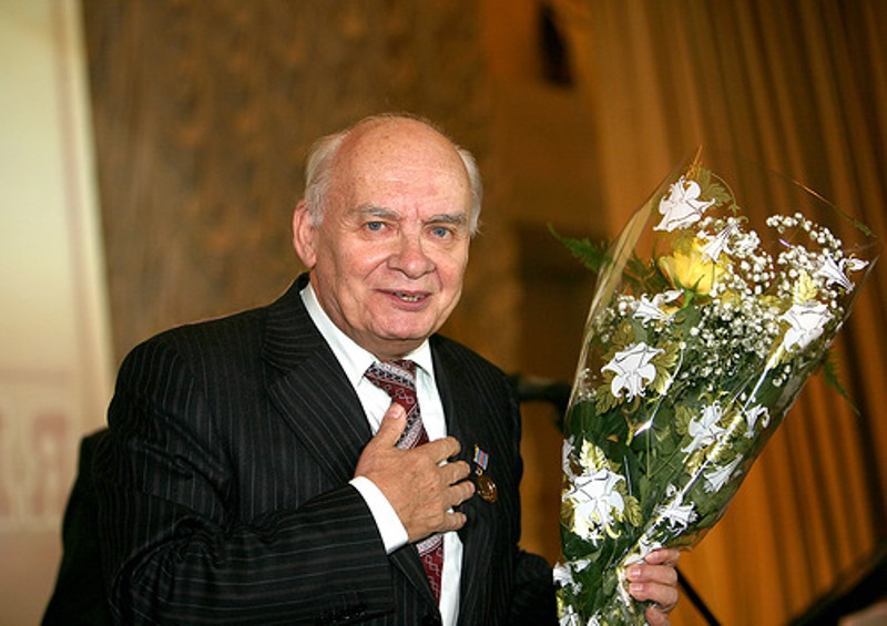 Николай Добронравов