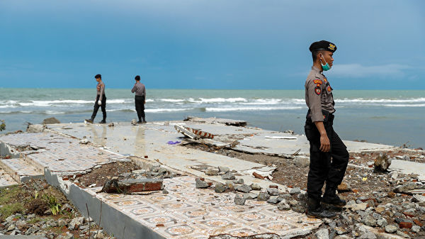 число жертв цунами в Индонезии 2018
