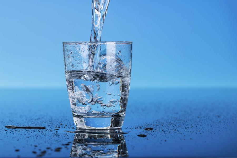 Преимущества питьевой воды перед водопроводной и фильтрованной